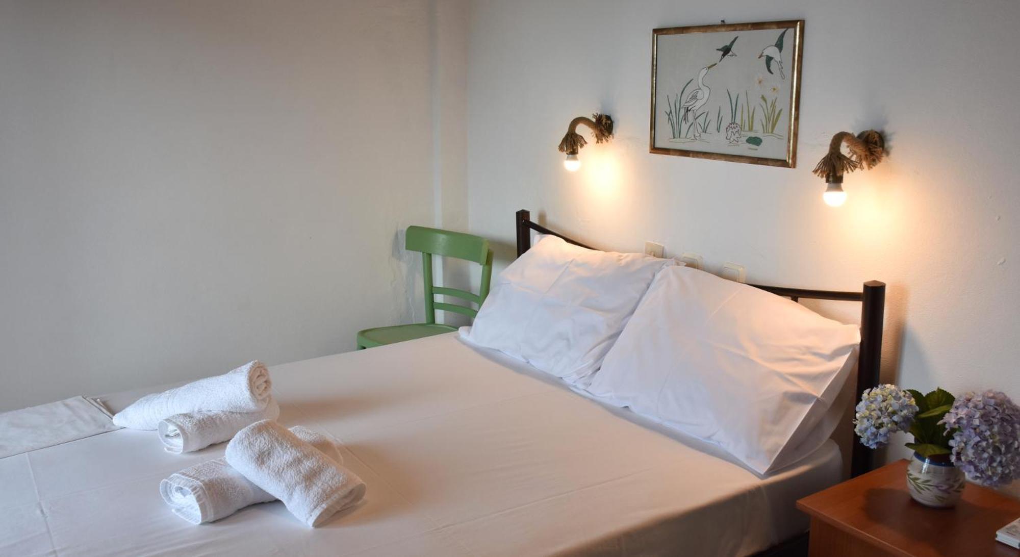 Mirsini Apartments Kariotes Esterno foto